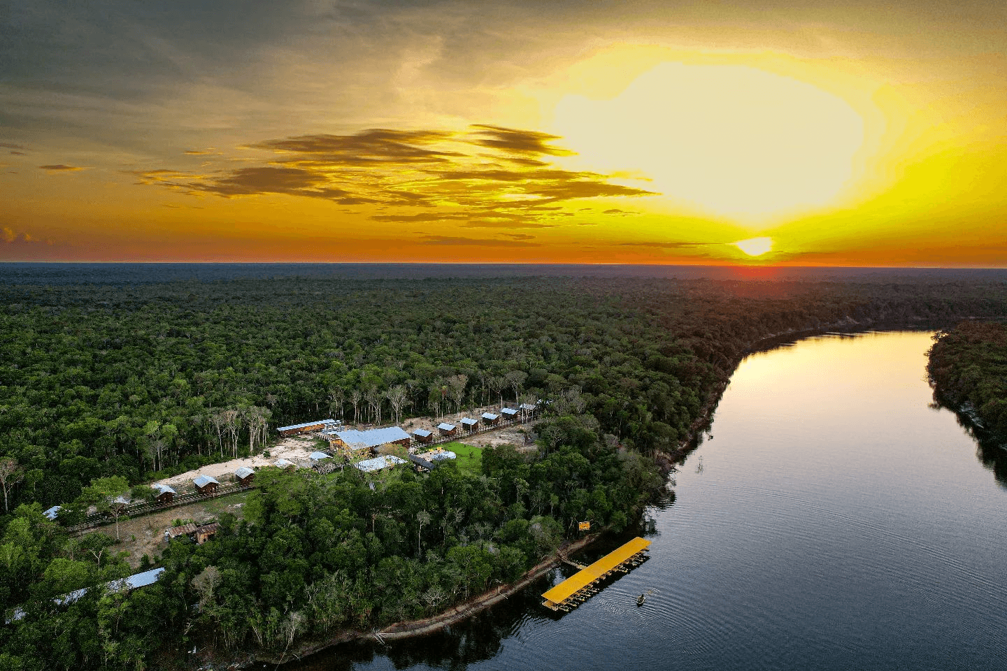 Amazon Xplor — hotel de selva no Rio Arirarrá, alto Rio Negro